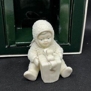 Department 56 Snowbabies "Can I Open It Now" 1993 Event Piece